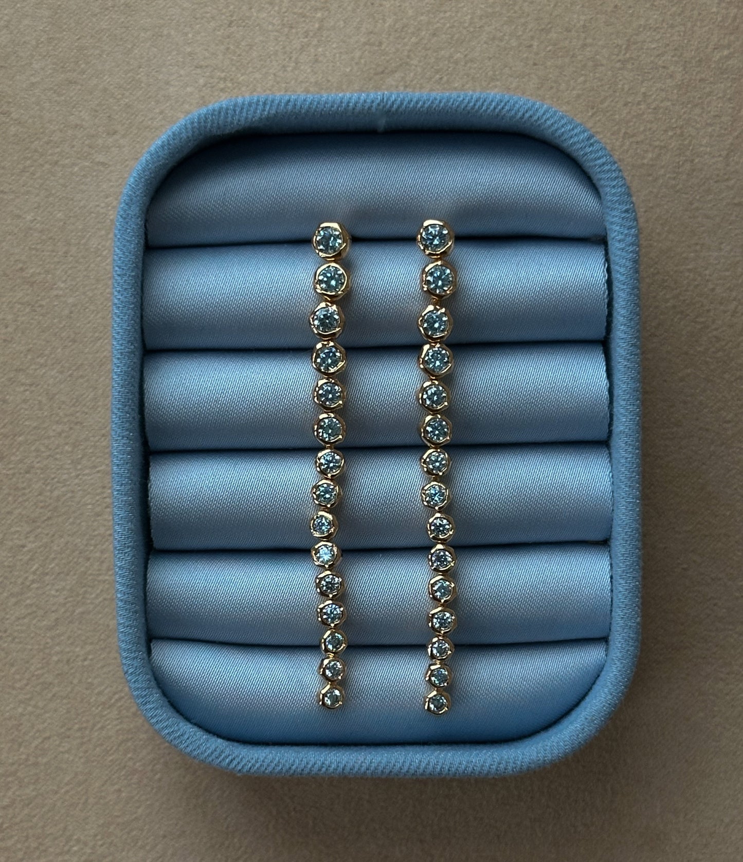 Ziva Long Krystal Ørestikker