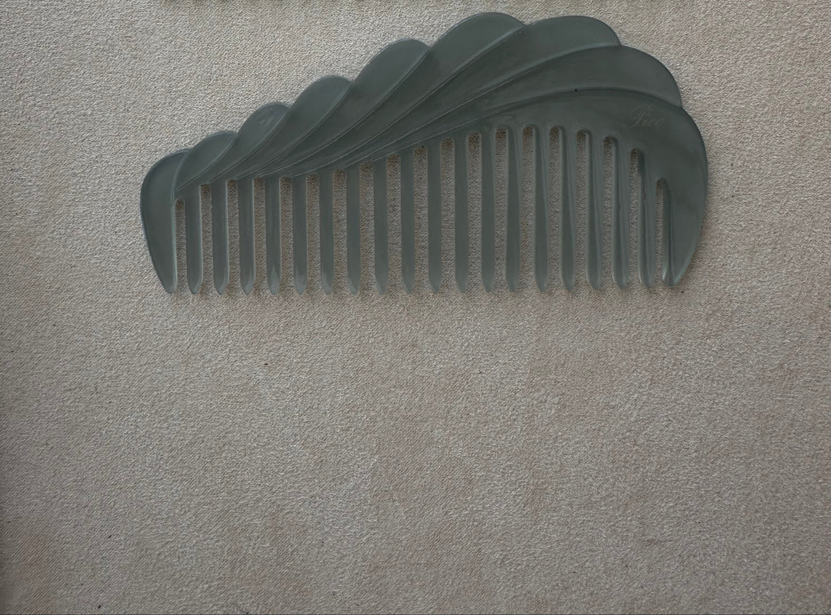 Thea Comb
