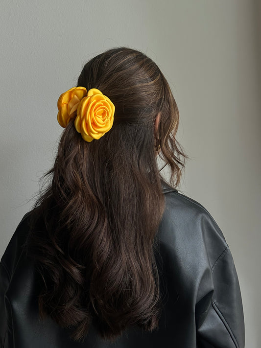 Small Satin Rose Klemme