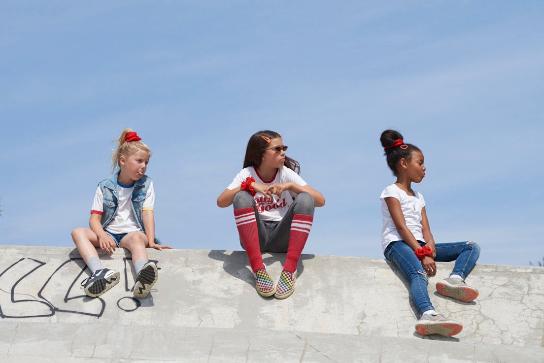 Red Barnet Scrunchie