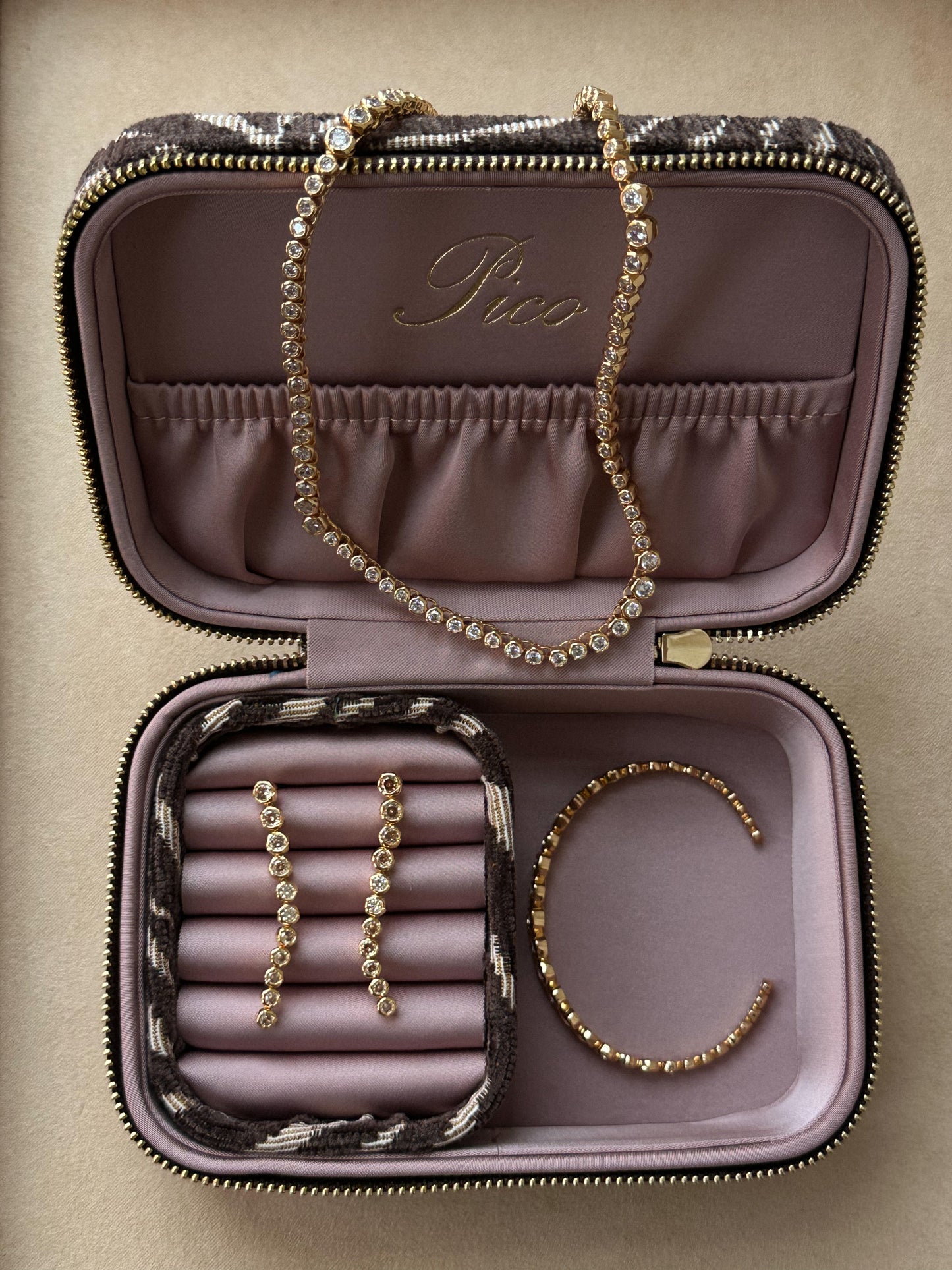 Elva krystalhalskæde