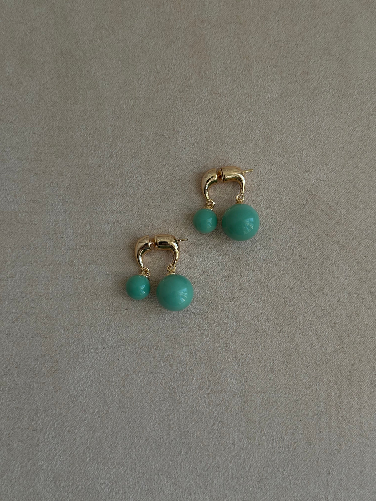 Cassio Studs