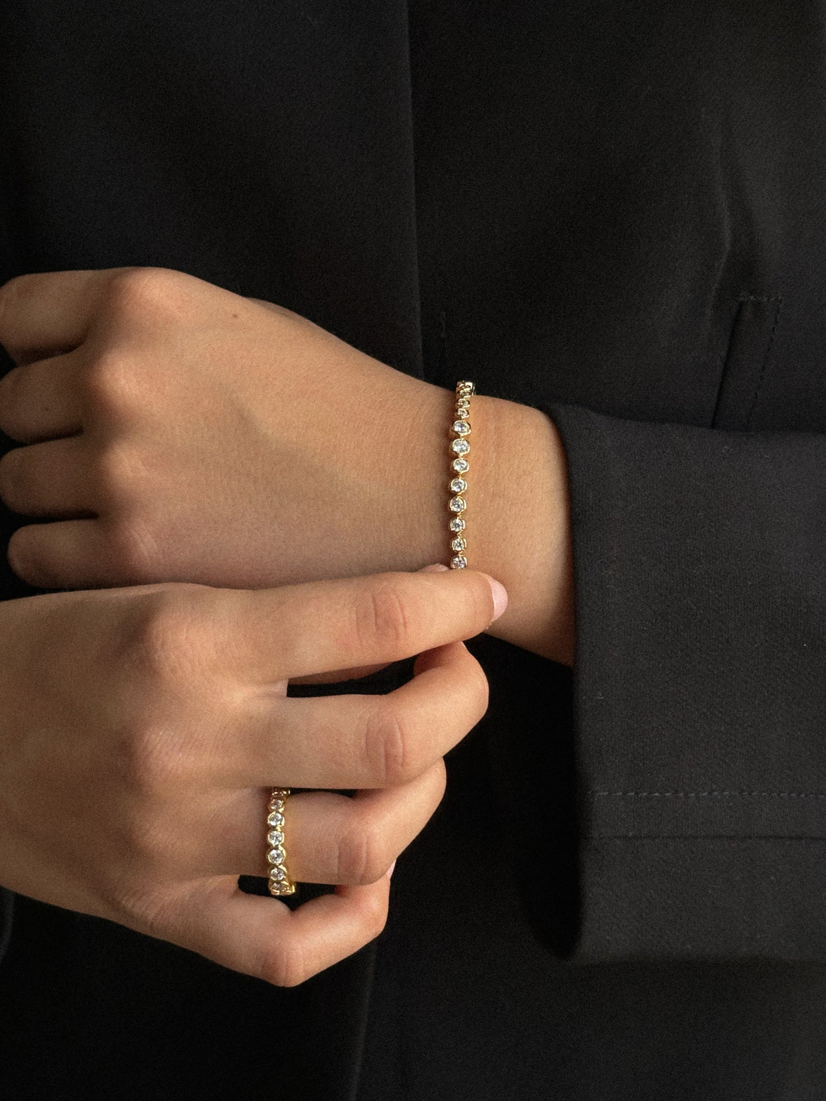 Elva Crystal Ring