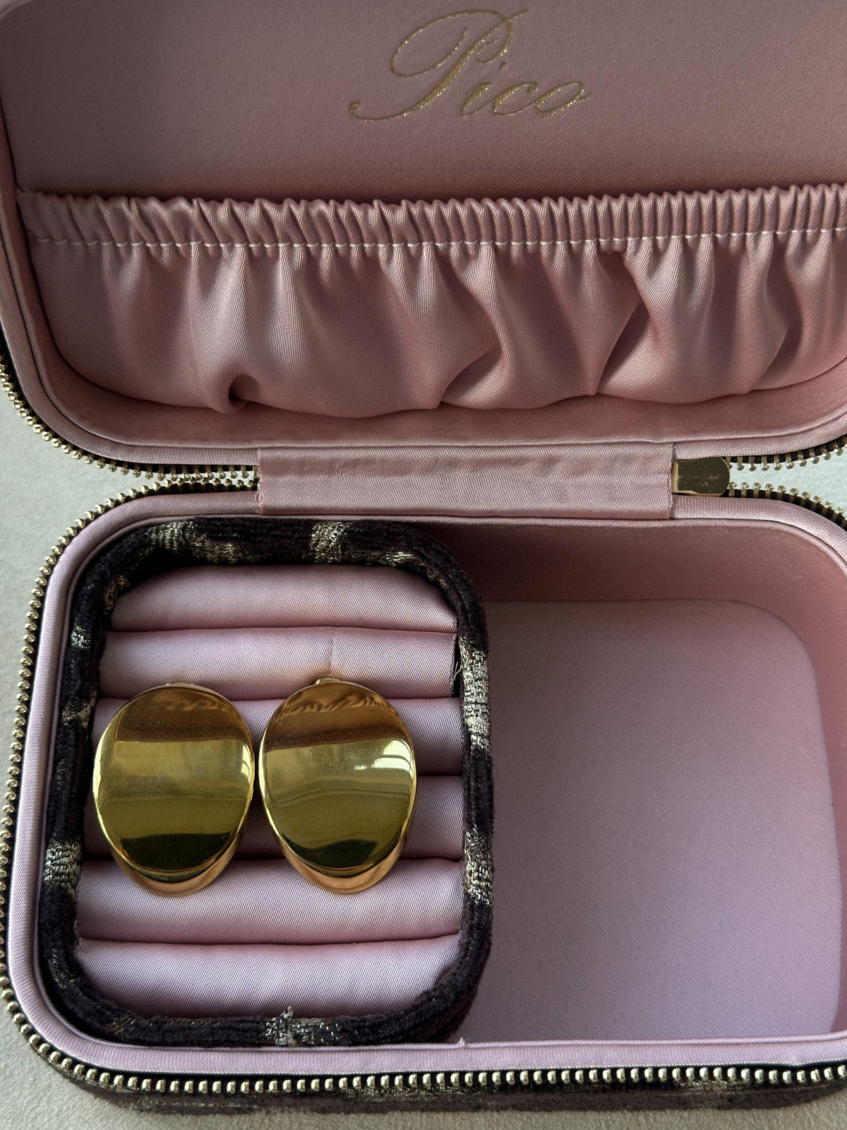 Sofia Studs