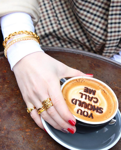 Mia Ring
